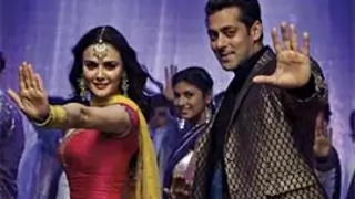 Salman rocks in 'Kudiye di kurti' with Preity Thumbnail