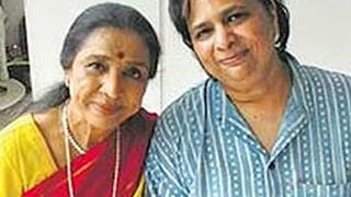 Asha Bhosle's daughter commits suicide Thumbnail