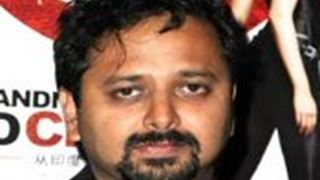 It's injustice to make films to earn Rs.100 crore: Nikhil Advani