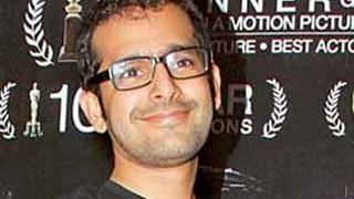 Shakun Batra to screen short film in Mumbai Thumbnail