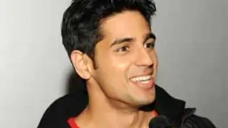 Injury keeps Siddharth away from cricket tourney Thumbnail