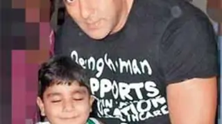 Ganesha of 'Mahadev' wants to be bigger star than Salman Thumbnail