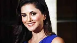 No item song for Sunny Leone in 'Singh Saheb The Great' Thumbnail