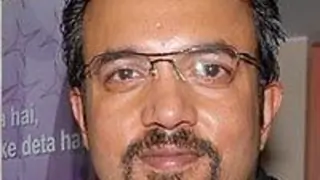 Lakhia reworks Sanjay Dutt's role in 'Zanjeer' Thumbnail