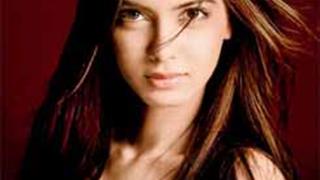 Modelling, acting two different worlds: Diana Penty Thumbnail