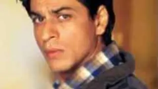 SRK misses Delhi winter, says 'good to be back' Thumbnail