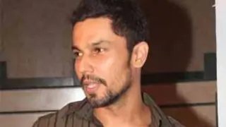Randeep suggests 'Murder 4' story Thumbnail