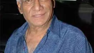 Yash Chopra's statue to join Walk of the Stars Thumbnail