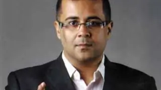 'Kai Po Che!' as good as '3 Idiots': Chetan Bhagat Thumbnail