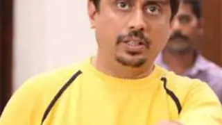 Abhishek Bachchan in Umesh Shukla's 'Mere Apne' Thumbnail