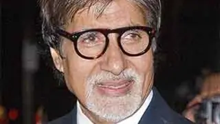 Big B out of hunger strike mode for Prakash Jha's birthday Thumbnail