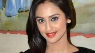 "Shooting in the heat is annoying at times.":Krystle Dsouza Thumbnail