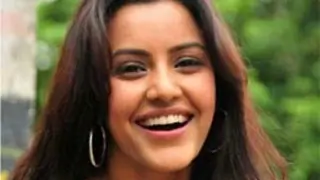 Multilingual Priya Anand hopes to learn Marathi now thumbnail