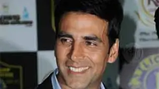 Dhileepan meets his idol Akshay Kumar Thumbnail