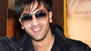 I share a comfort level with Deepika, says Ranbir Thumbnail