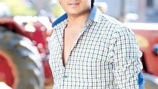 Ritesh Deshmukh to make his TV debut to judge a dance reality show! Thumbnail