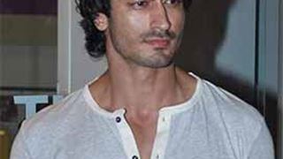 Vidyut compliments Dhulia, says he recognises talent Thumbnail