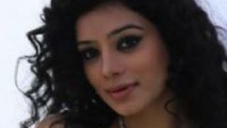 Sukirti to don Indian and Western look in her new show Thumbnail