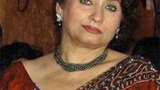 Salma Agha's daughter sings for 'Aurangzeb'