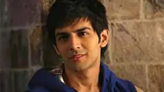 37 retakes of kissing scene for 'Kaanchi Thumbnail