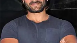 Saif entertained the entertainers Thumbnail