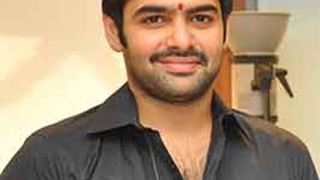 Ram Pothineni spends birthday with family