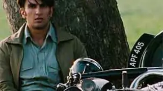 Shooting intimate scene was easier, thanks to director: Ranveer Thumbnail
