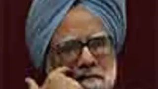 PM condoles Pran's death, calls him an icon thumbnail