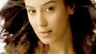 Marriage is a one time affair for me:Srishty Rode Thumbnail