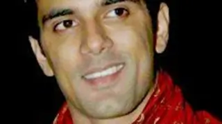 "Sunday is a working day": Anuj Sachdeva Thumbnail