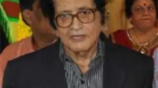 Manoj Kumar discharged from hospital thumbnail