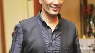 Oversized bell bottoms all-time fashion faux pas: Manish Malhotra thumbnail