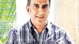 Milan Luthria avoids repeating same genres Thumbnail