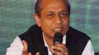Siddhartha Basu to act in 'Bombay Velvet' Thumbnail