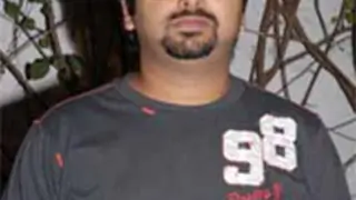 Nikhil Advani to direct 'Hero' remake? Thumbnail