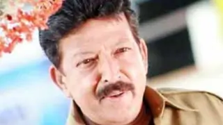 Ajith insisted on doing his own stunts: Vishnuvardhan Thumbnail