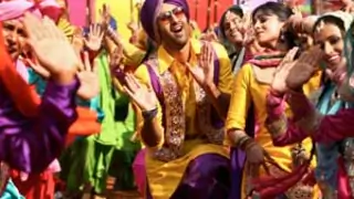 Ranbir Kapoor Learns Bhangra Thumbnail