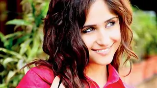 I want my dream guy to be like Salman Khan: Hunar Hali Thumbnail