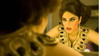 "Sharing screen space with Anil Kapoor is an honor"- Sapna Thumbnail