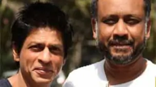 SRK wishes luck to Anubhav Sinha for 'Warning' thumbnail