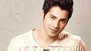 Varun wants dad David Dhawan to lose weight Thumbnail