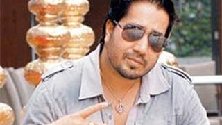'Soniye' different from my other songs: Mika Singh