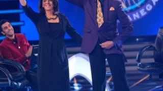 Neetu and Amitabh Bachchan dance on KBC