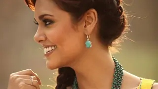 Esha Gupta loves going for walks in London Thumbnail