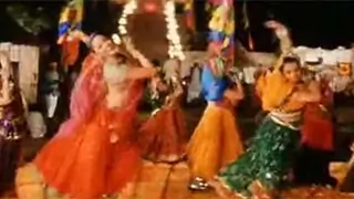 Dance to Navratri tunes Thumbnail