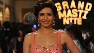 Karishma Tanna to fire gunshots in her next film Thumbnail