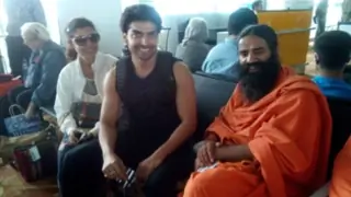 Baba Ramdev gives tips to Nach Baliye couples!! Thumbnail