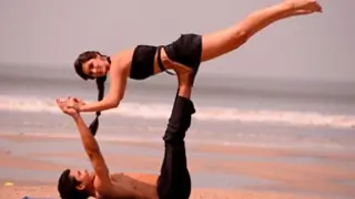 Bruna Abdalah & Omar caught on the beach Thumbnail