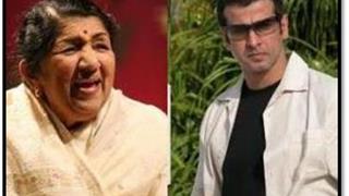 Ronit Bose Roy meets the legendary singer Lata Mangeshkar Thumbnail