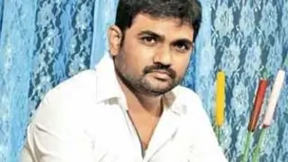 Director not  keen on repeating Nayanthara-Venkatesh in 'Radha' Thumbnail